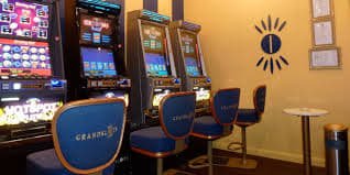 Dashboard platform tpn77 menampilkan pasar sepak bola dan live dealer